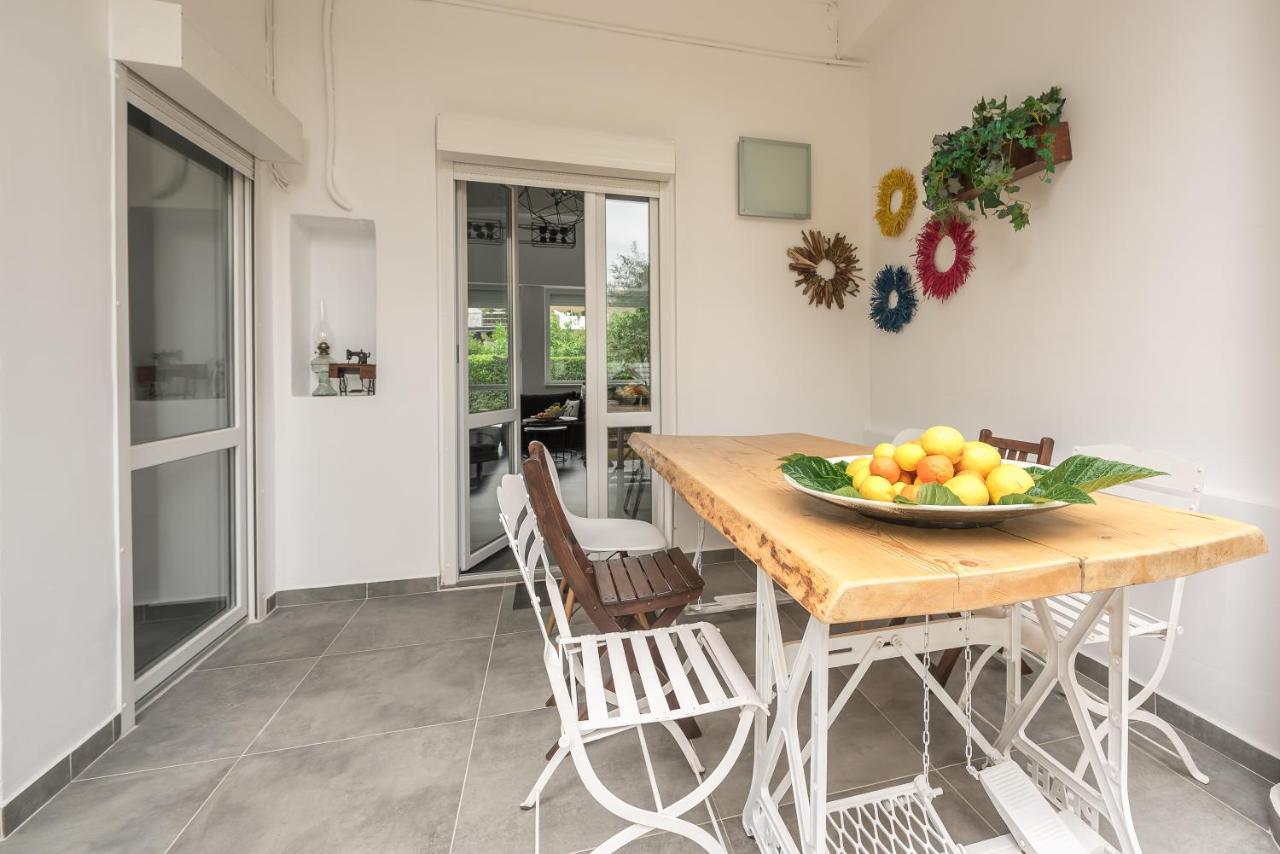 Garden Villa Glyfada Athen Exterior foto